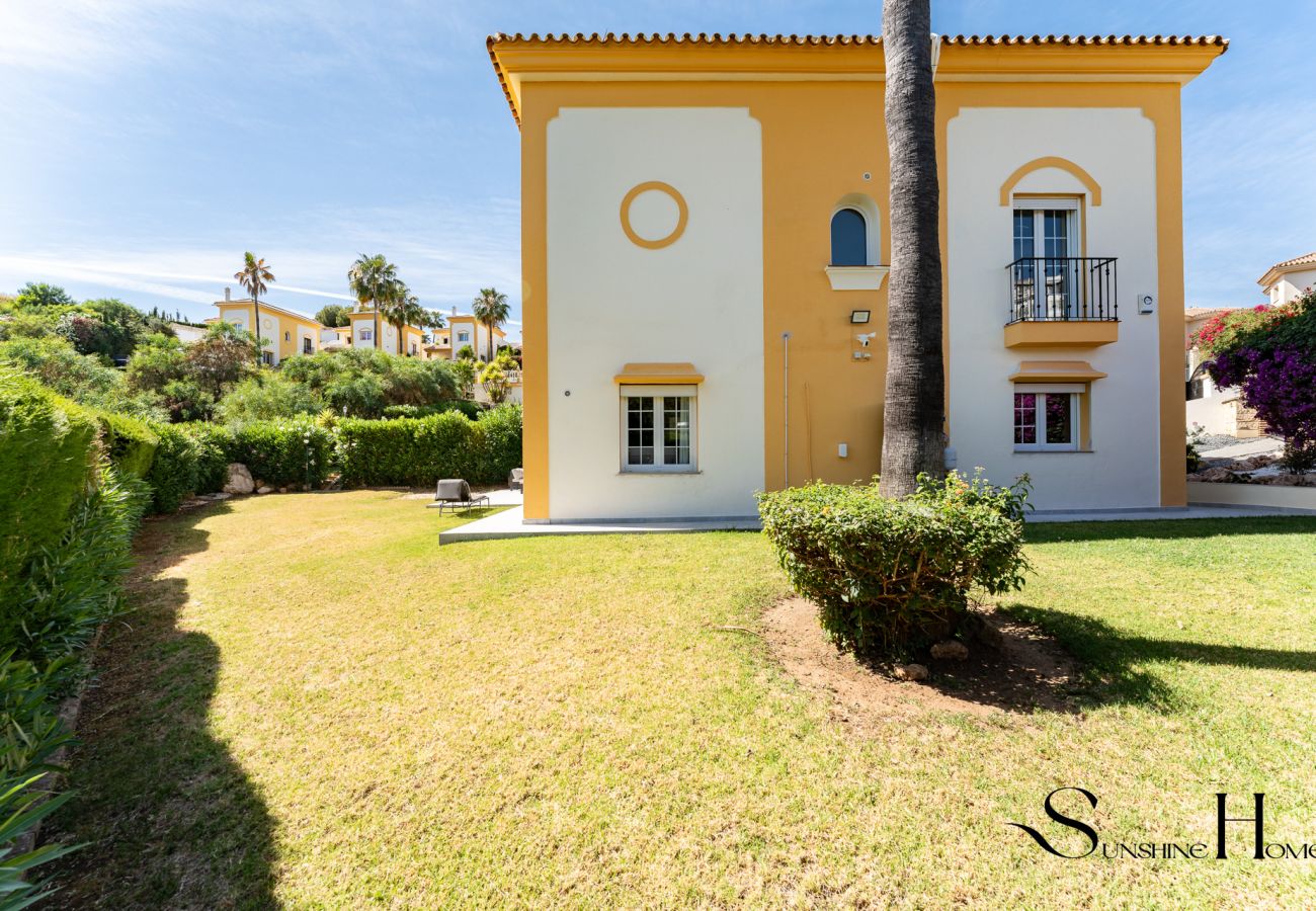 Casa adosada en Mijas Costa - Peaceful Lux, 3 Bed townhouse 10 min to the Beach