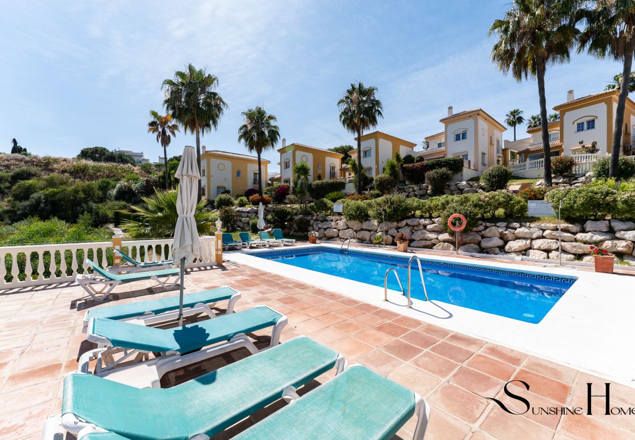 Casa adosada en Mijas Costa - Peaceful Lux, 3 Bed townhouse 10 min to the Beach