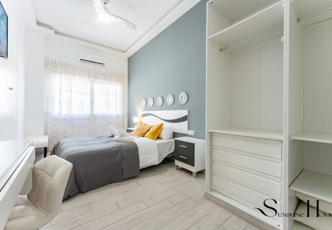 Apartamento en Benalmádena - Top Location, 50m from the Beach and Resaurants Apartamento en Benalmádena - Top Location, 50m from the Beach and Resaurants