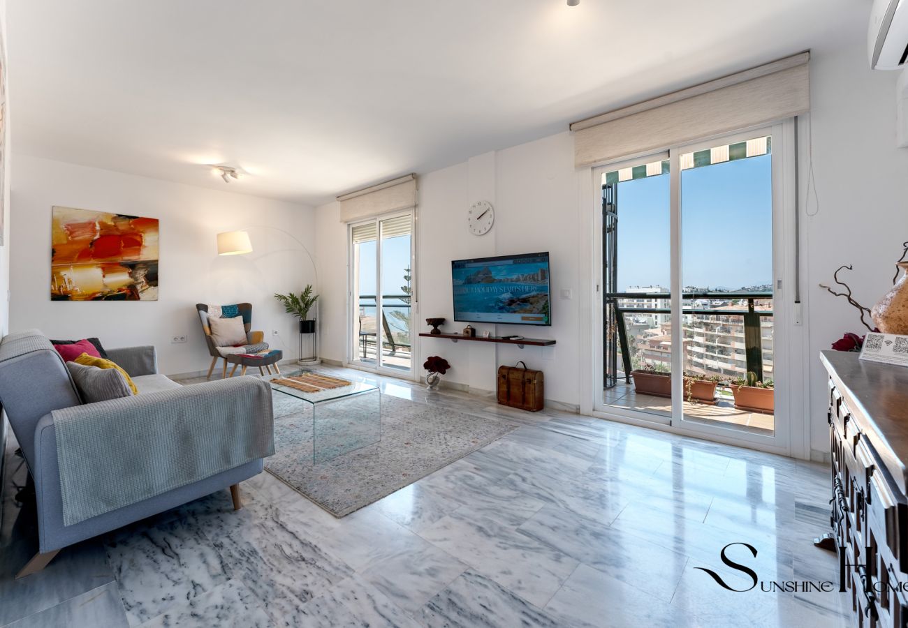 Apartamento en Benalmádena - Terraza del Paraíso, Dúplex de 3 Dormitorios, Barbacoa, Vistas, Piscina, Estacionamiento REF003