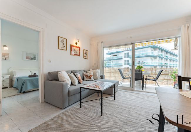 Apartamento en Benalmádena - Great Location, Sea View, 2 Bedroom, Steps from the Beach Apartamento en Benalmádena - Great Location, Sea View, 2 Bedroom, Steps from the Beach