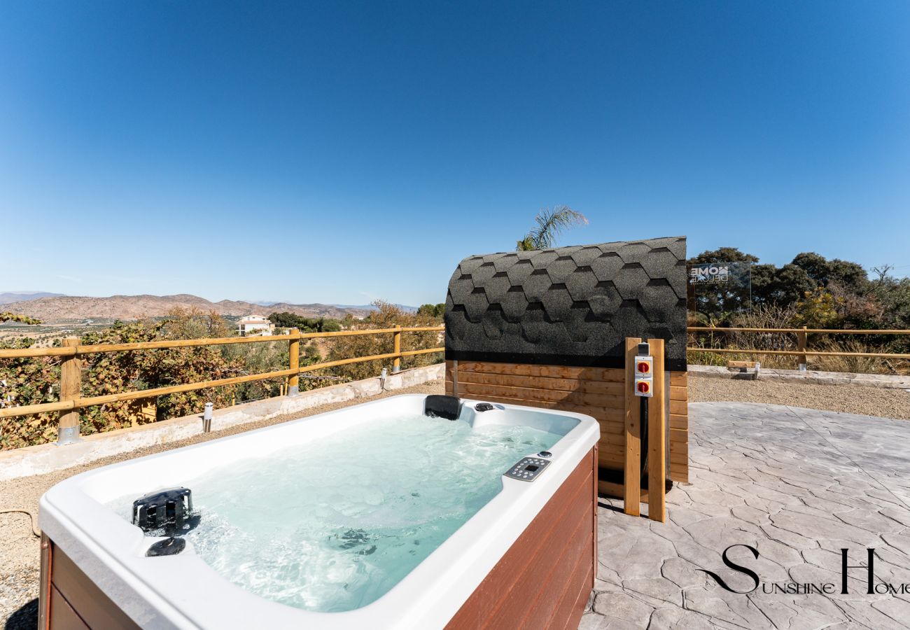 Villa en Alhaurín el Grande - Heated pool & spa villa in the mountains