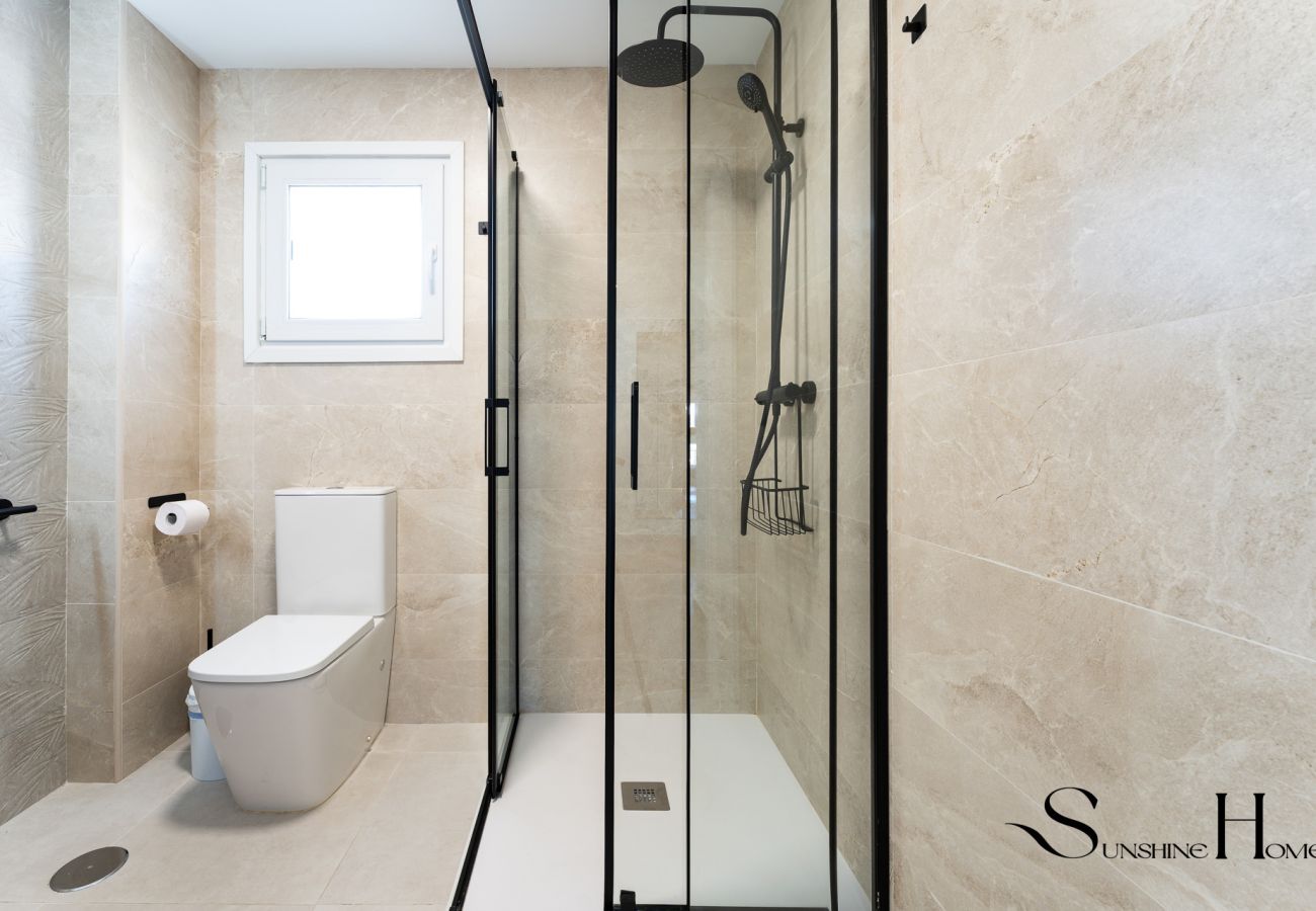 Apartamento en Torremolinos - Apartamento frente al mar con balcón y piscina REF065