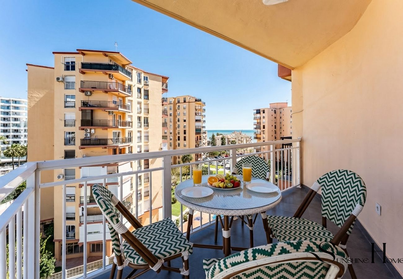 Apartamento en Torremolinos - Apartamento frente al mar con balcón y piscina REF012