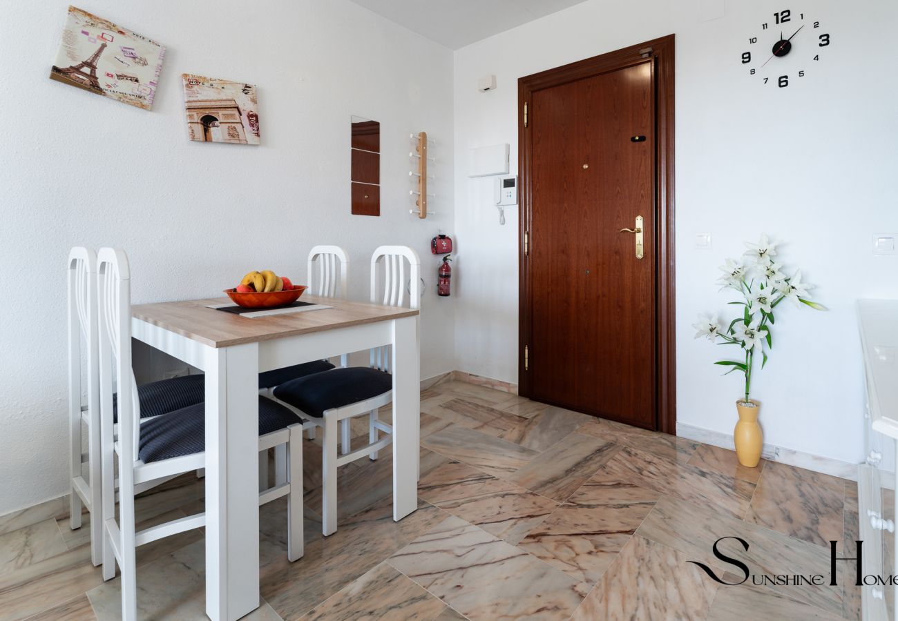 Apartamento en Benalmádena - Seaview Retreat Apartment with Pool