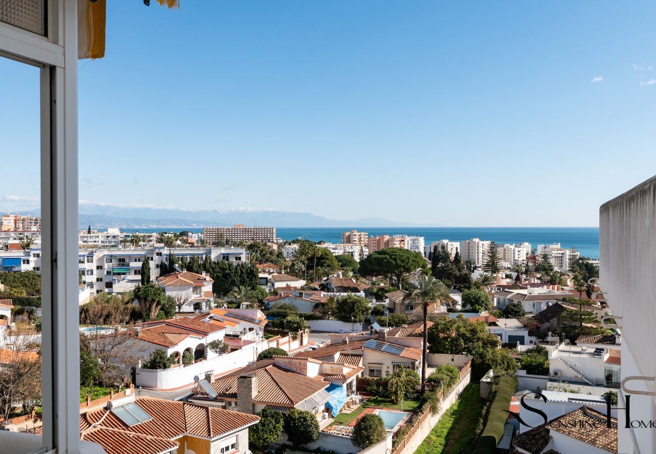 Apartamento en Benalmádena - Seaview Retreat Apartment with Pool