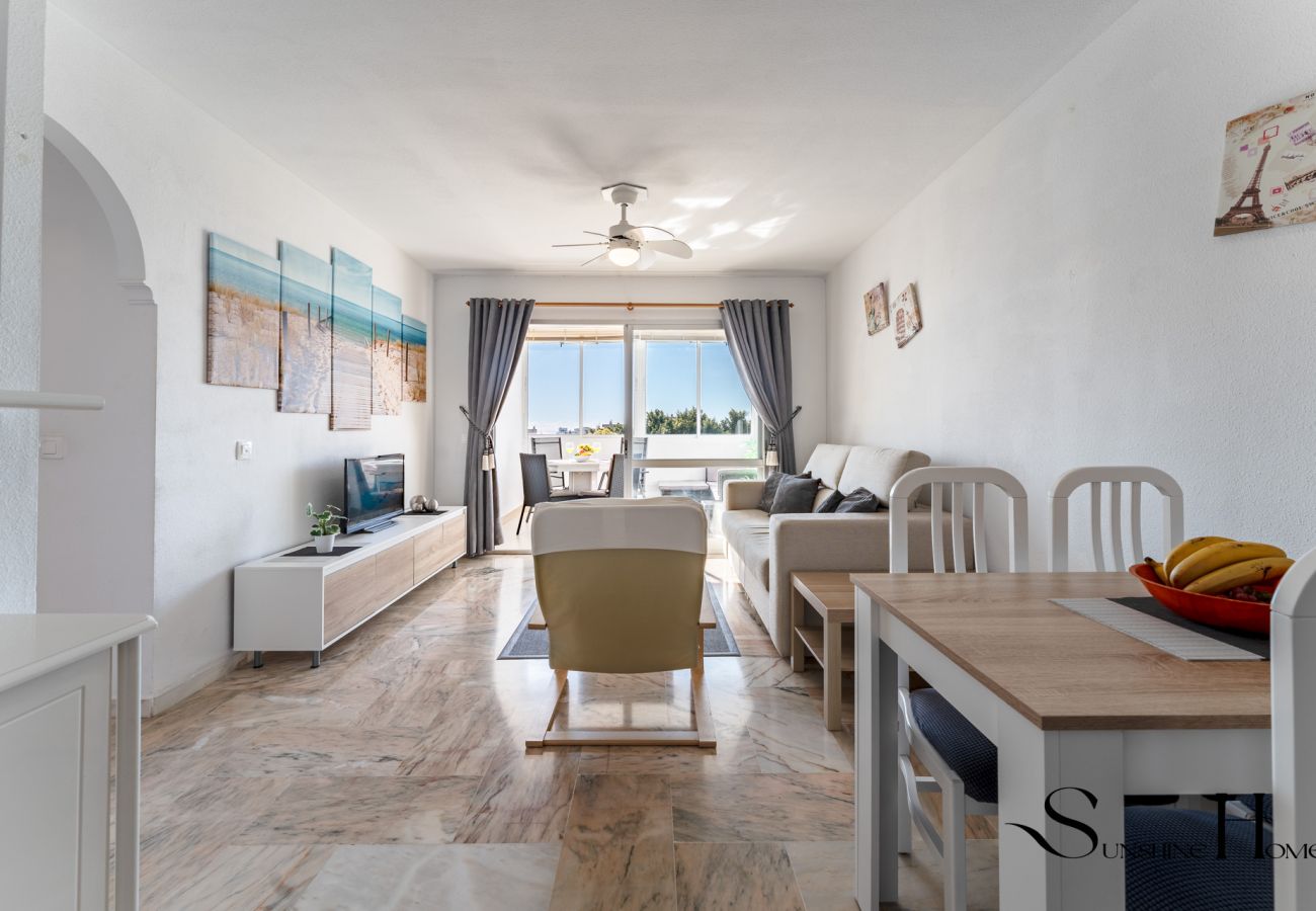 Apartamento en Benalmádena - Seaview Retreat Apartment with Pool