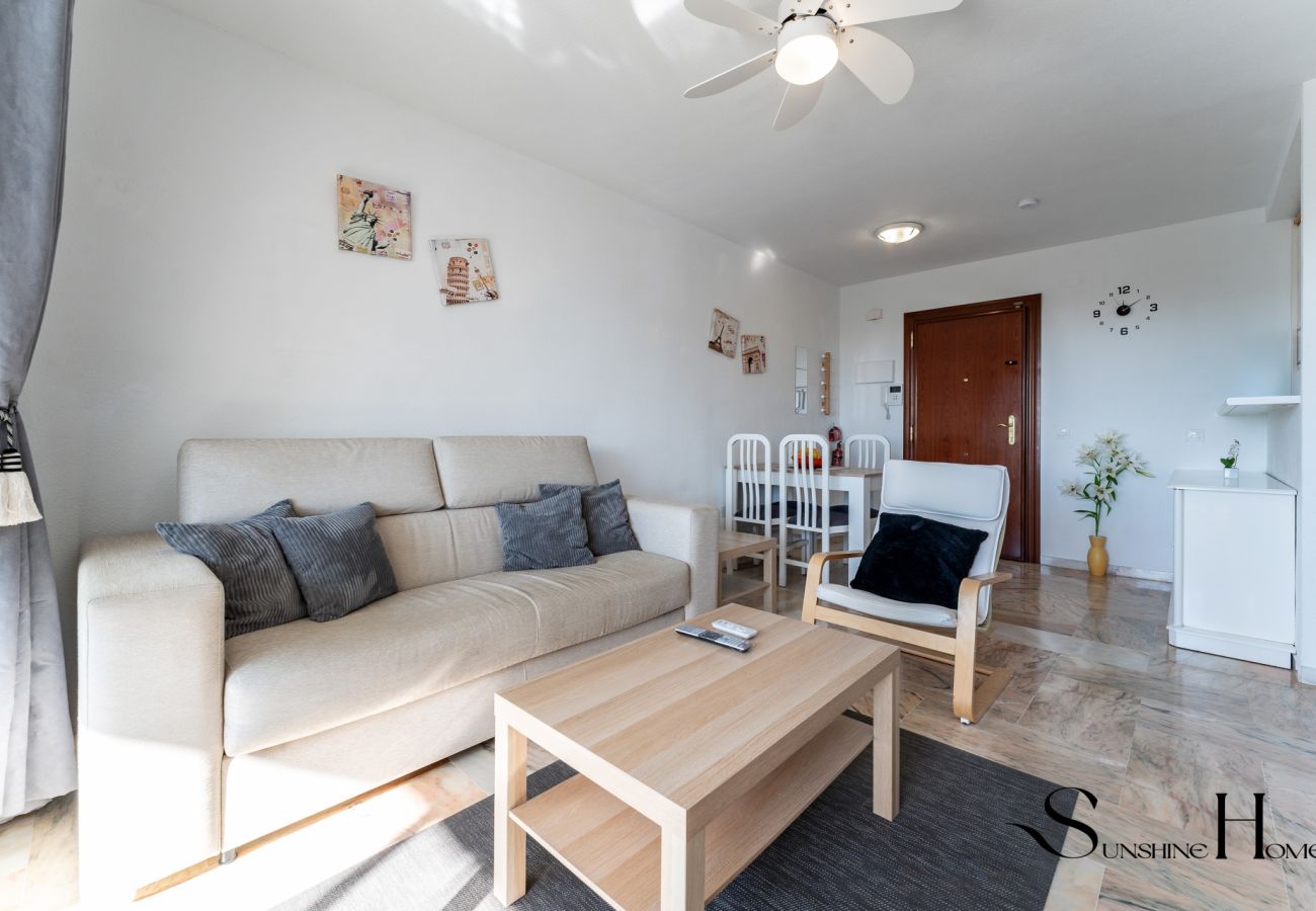 Apartamento en Benalmádena - Seaview Retreat Apartment with Pool