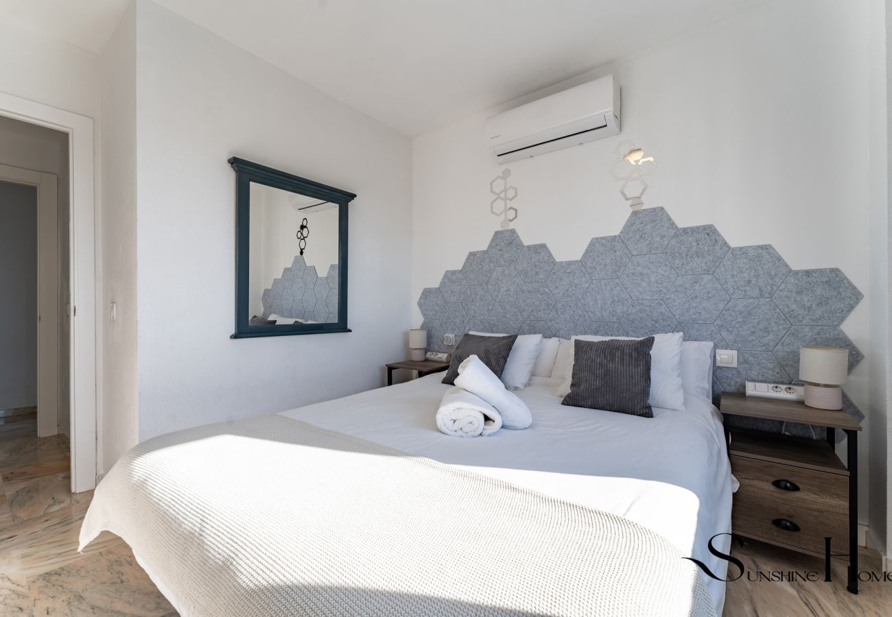 Apartamento en Benalmádena - Seaview Retreat Apartment with Pool