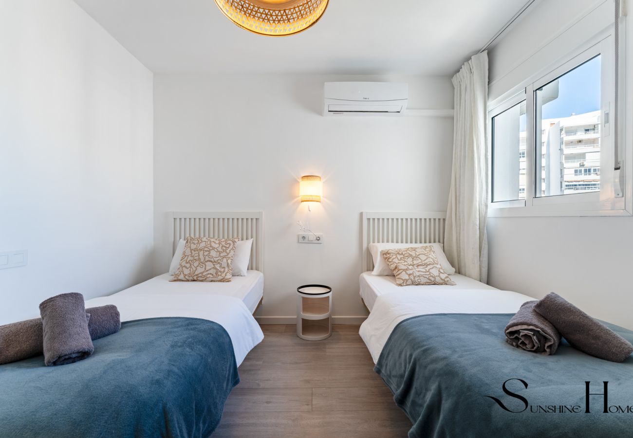 Apartamento en Benalmádena - Exclusivo 3D Cerca de Playa y Puerto Marina REF069