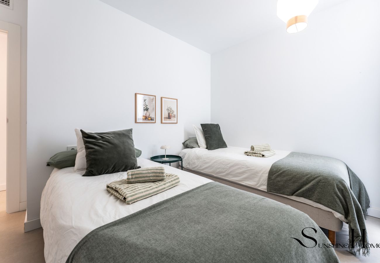 Apartamento en Fuengirola - Escapada elegante de 2 dormitorios en Fuengirola REF071