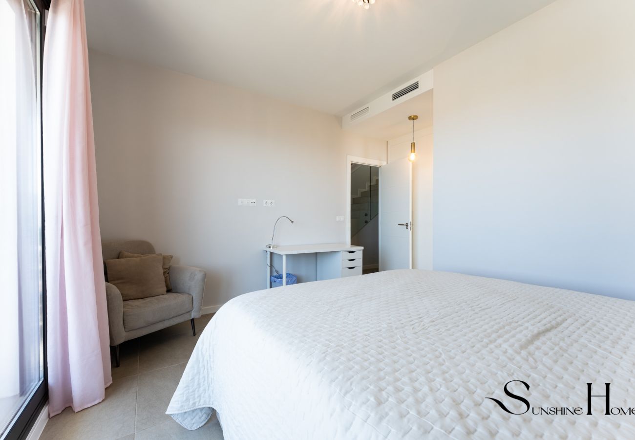 Casa adosada en Mijas - Luxury 2Bed Villa in Mijas – Sea View, Pool REF901