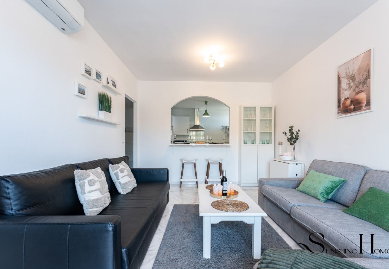 Apartamento en La Cala de Mijas - Riviera Paraíso | Terraza, Piscinas y Vistas REF902