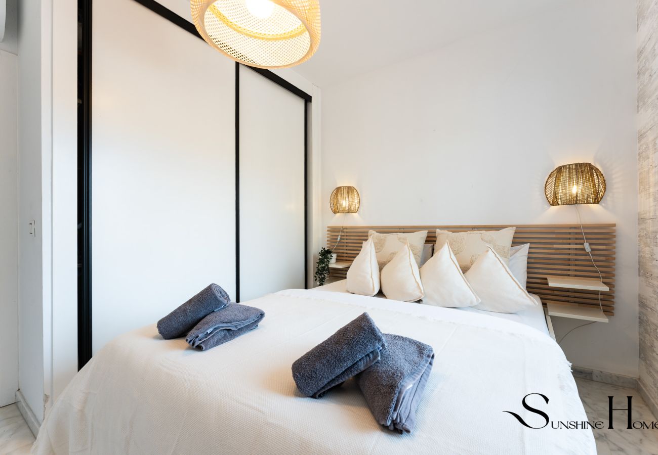 Apartamento en La Cala de Mijas - Riviera Paraíso | Terraza, Piscinas y Vistas REF902