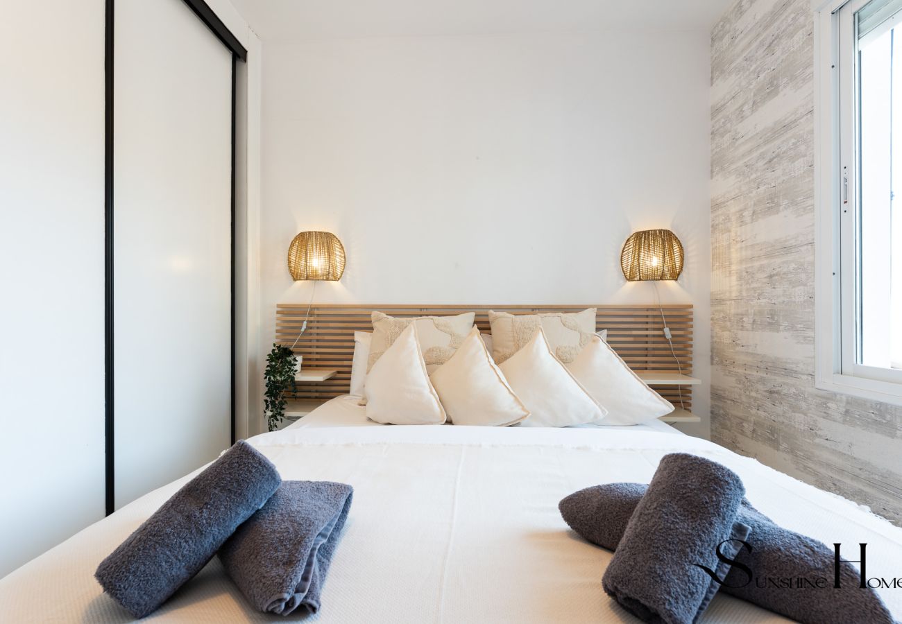 Apartamento en La Cala de Mijas - Riviera Paraíso | Terraza, Piscinas y Vistas REF902