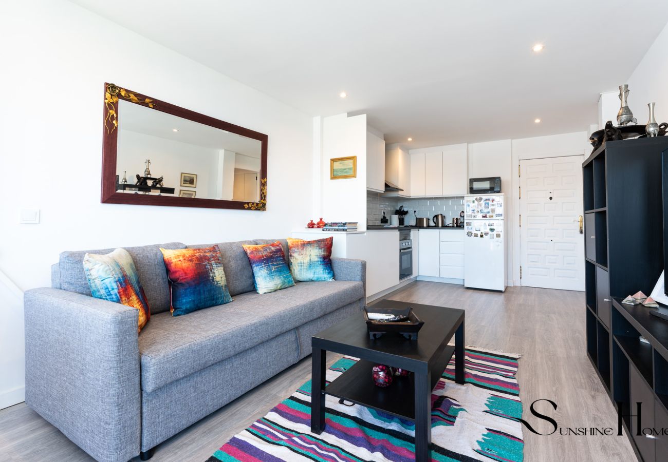 Apartamento en Benalmádena - Sea View Gem Near Benalmádena Beach REF075