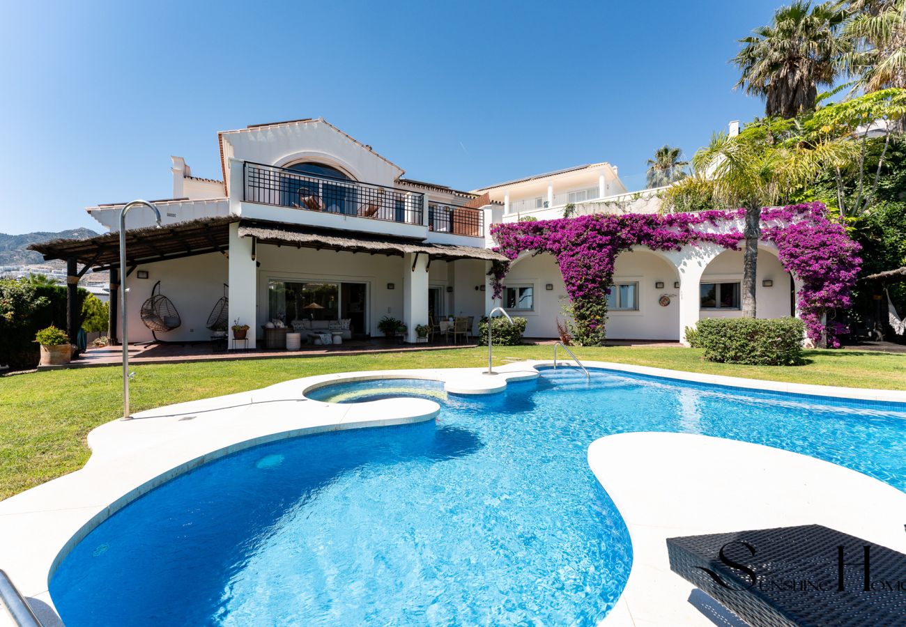 Villa en Benalmádena - Villa Lujo 5 Dorm. Benalmádena | Piscina & Jacuzzi REF073