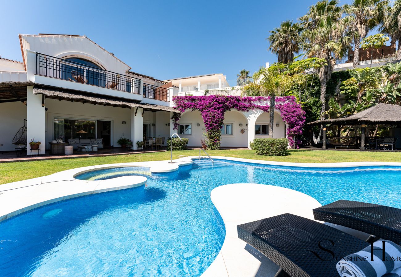 Villa en Benalmádena - Villa Lujo 5 Dorm. Benalmádena | Piscina & Jacuzzi REF073