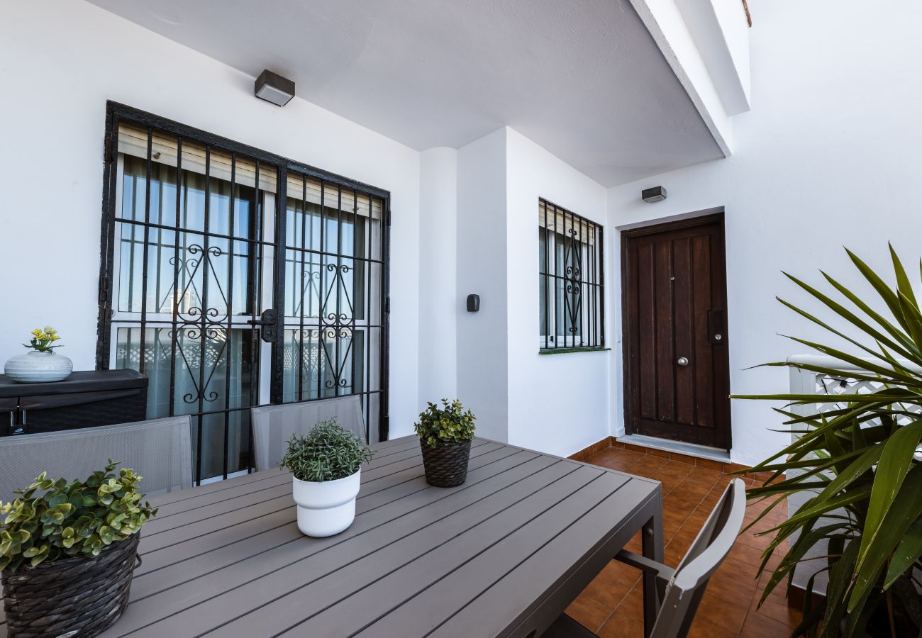 Apartamento en Mijas Costa - Wyndham Beach & Pool Getaway 