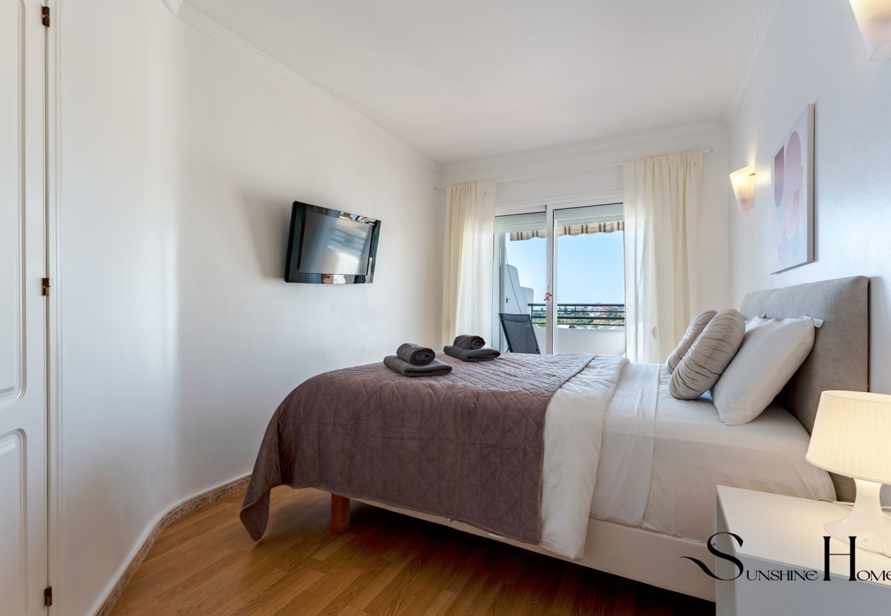Apartamento en Benalmádena - 4 Bed Townhouse, Sauna, Pool, Sea Views