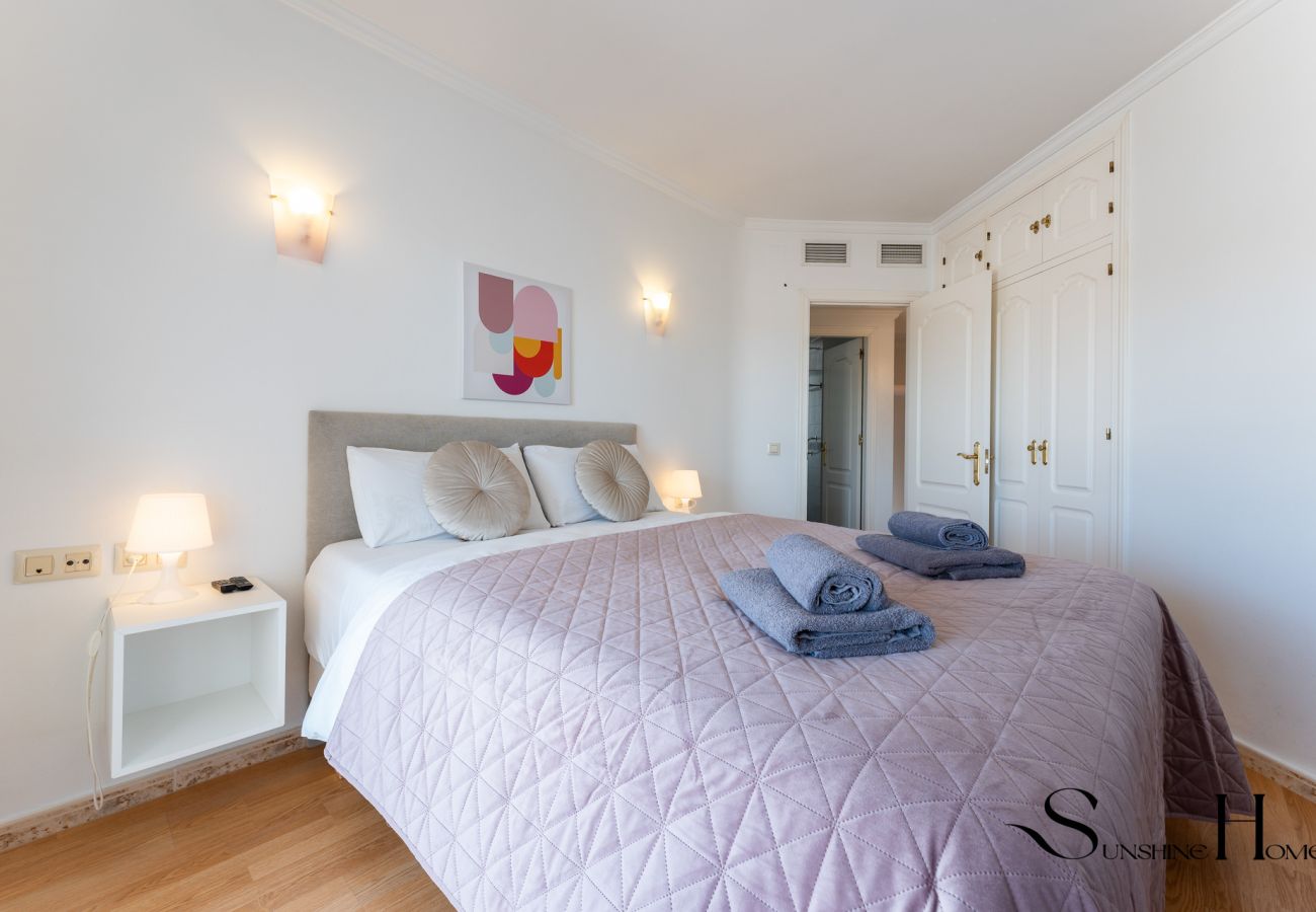 Apartamento en Benalmádena - 4 Bed Townhouse, Sauna, Pool, Sea Views