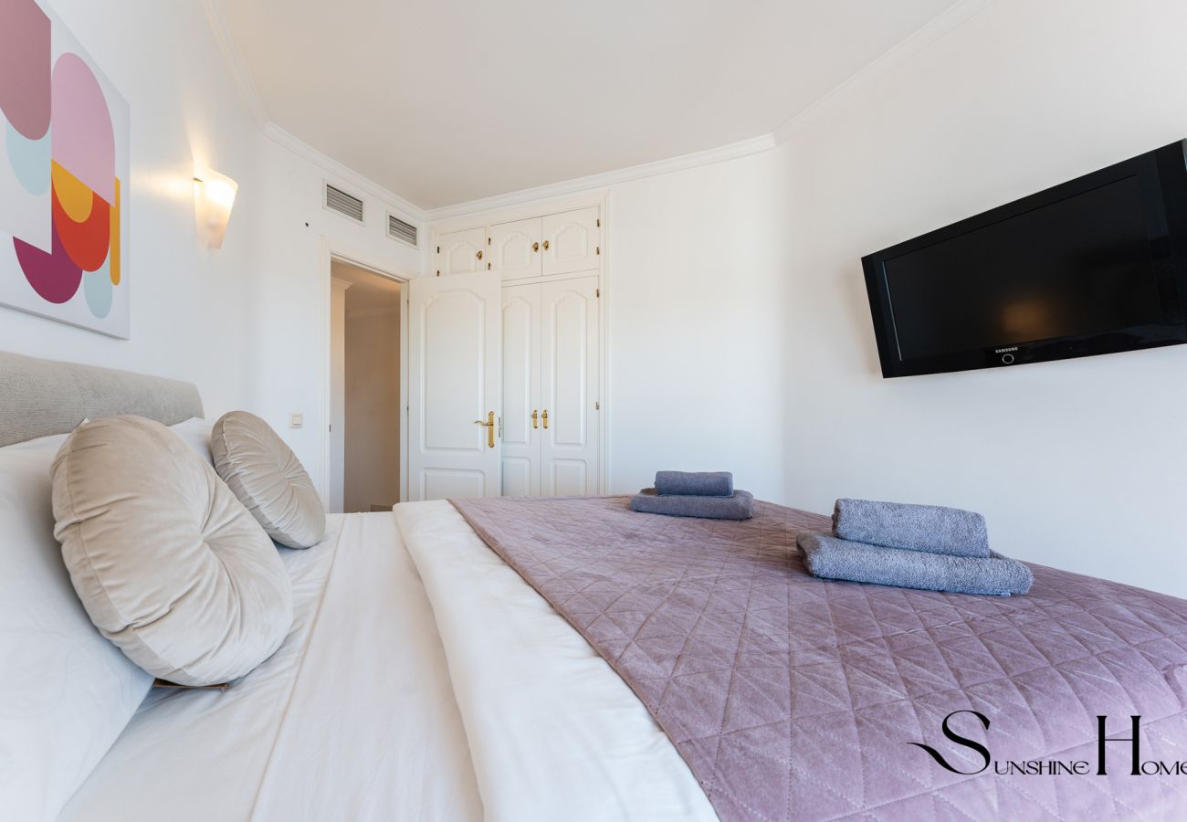 Apartamento en Benalmádena - 4 Bed Townhouse, Sauna, Pool, Sea Views