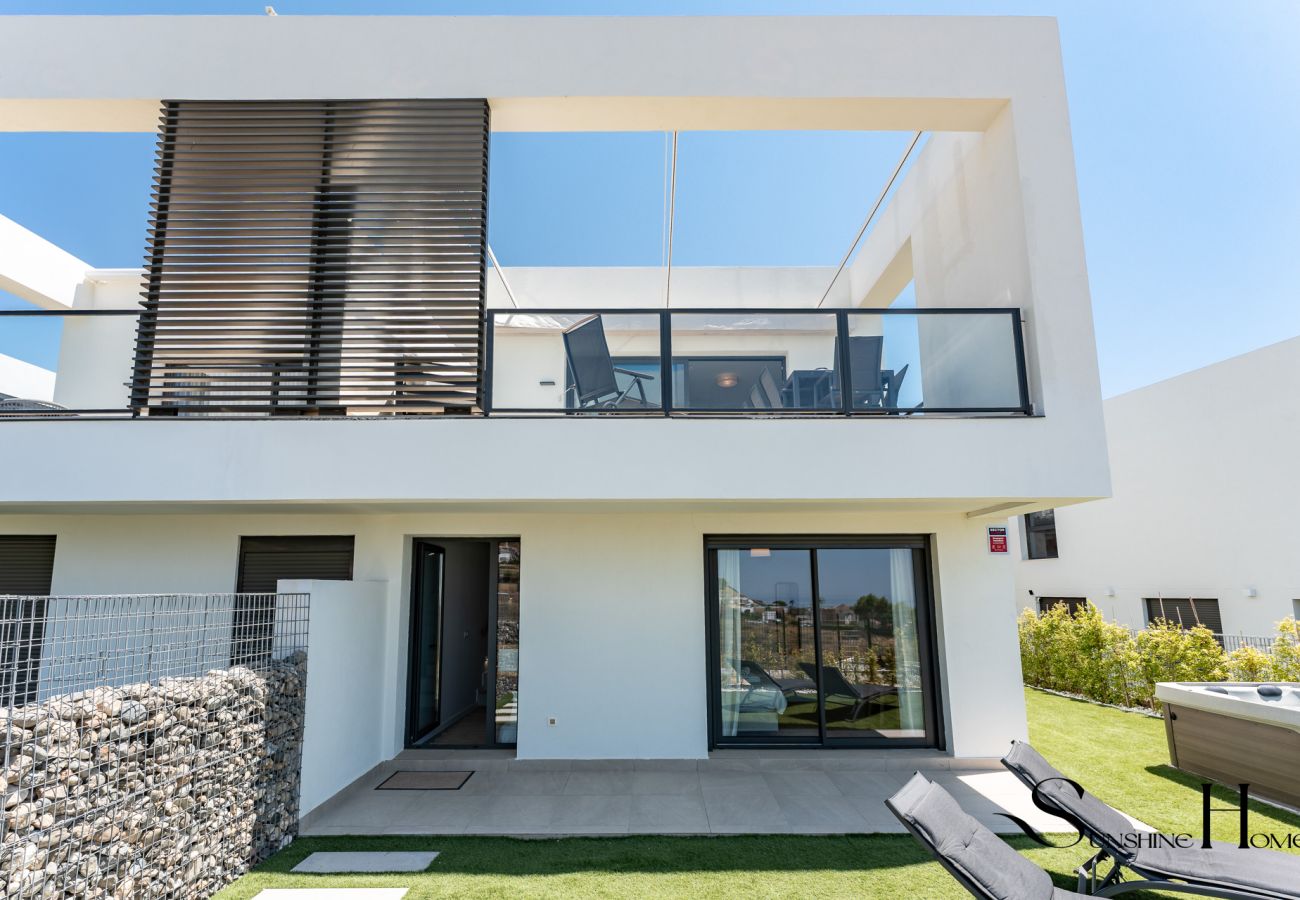 Casa adosada en Mijas - Alya Mijas - Villa Solmare - Direct Sea View and Jacuzzi 