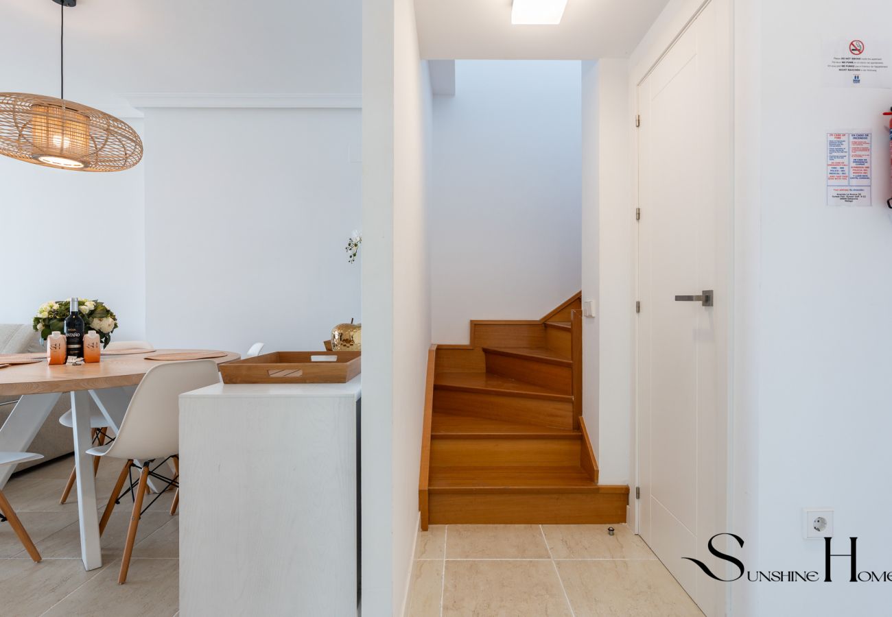 Apartamento en Estepona - Estepona Duplex with BBQ & Jacuzzi