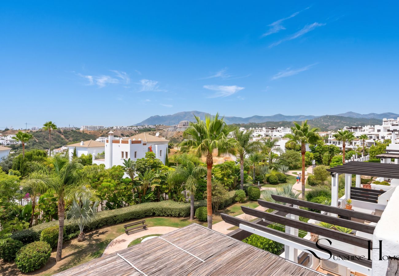 Apartamento en Estepona - Estepona Duplex with BBQ & Jacuzzi