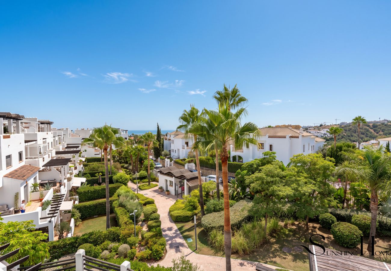 Apartamento en Estepona - Estepona Duplex with BBQ & Jacuzzi