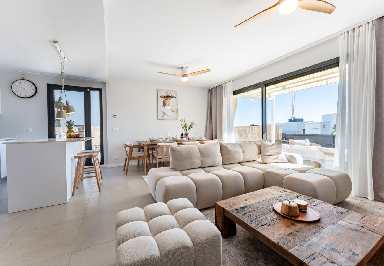 Casa adosada en Mijas - Luxury 4Bed Villa in Mijas – Sea View, Pool REF083
