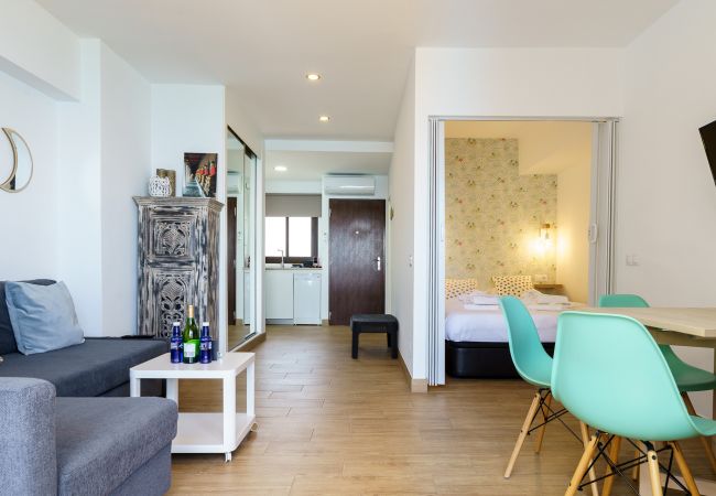 Studio à Benalmádena - Amazing views Beachfront Apartment with Swimming Pool Studio à Benalmádena - Amazing views Beachfront Apartment with Swimming Pool