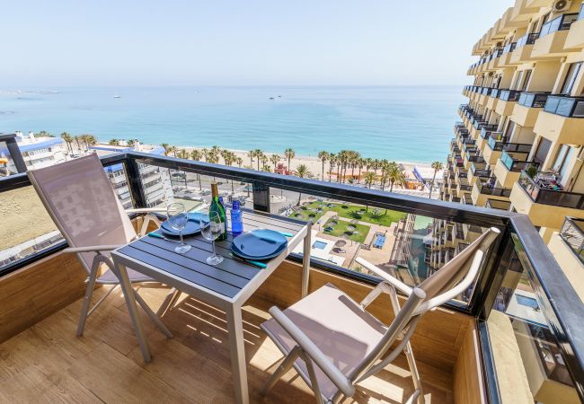 Studio à Benalmádena - Amazing views Beachfront Apartment with Swimming Pool