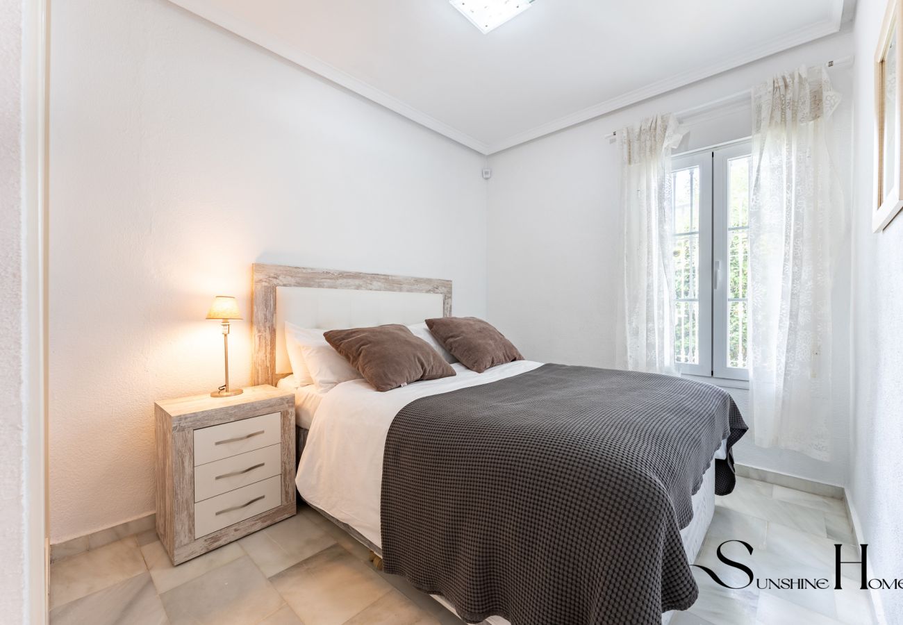 Maison mitoyenne à Benalmádena - Beautiful views family townhouse steps from the BEACH