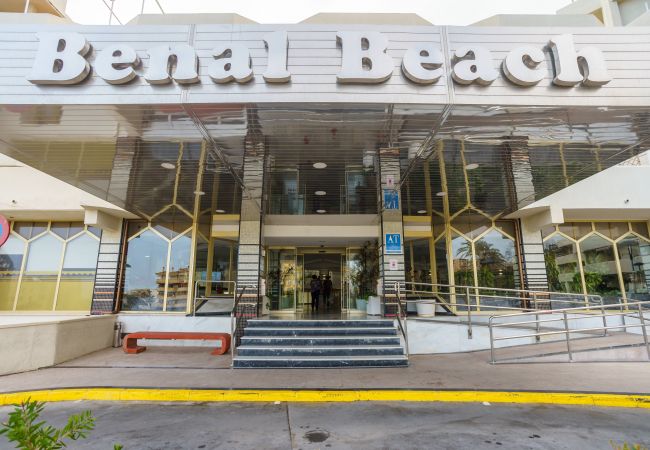 Studio à Benalmádena - Seaview beachfront studio with aqua park & balcony Studio à Benalmádena - Seaview beachfront studio with aqua park & balcony