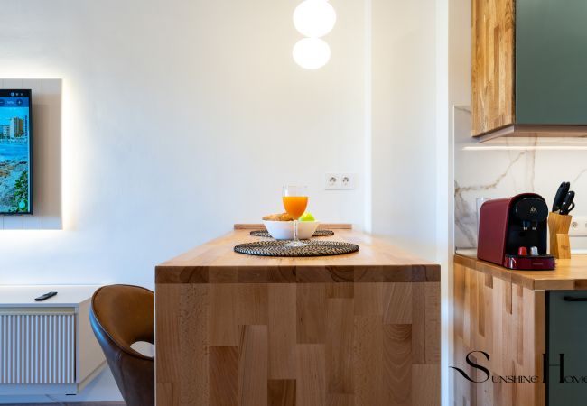 Studio à Benalmádena - Seaview beachfront studio with aqua park & balcony Studio à Benalmádena - Seaview beachfront studio with aqua park & balcony