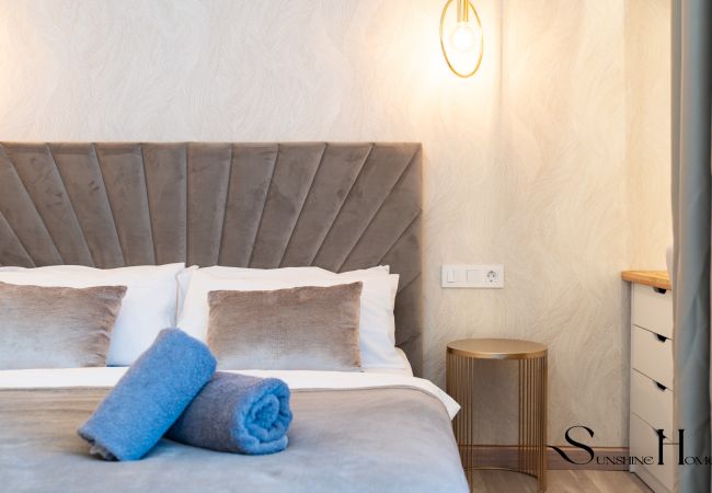 Studio à Benalmádena - Seaview beachfront studio with aqua park & balcony Studio à Benalmádena - Seaview beachfront studio with aqua park & balcony