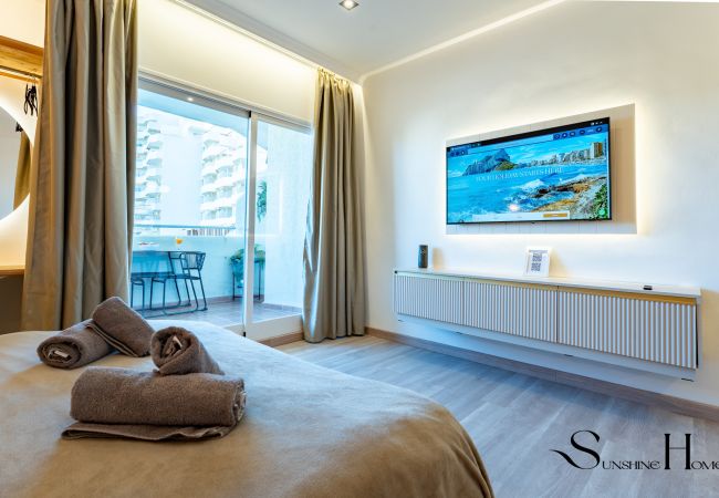 Studio à Benalmádena - Seaview beachfront studio with aqua park & balcony Studio à Benalmádena - Seaview beachfront studio with aqua park & balcony