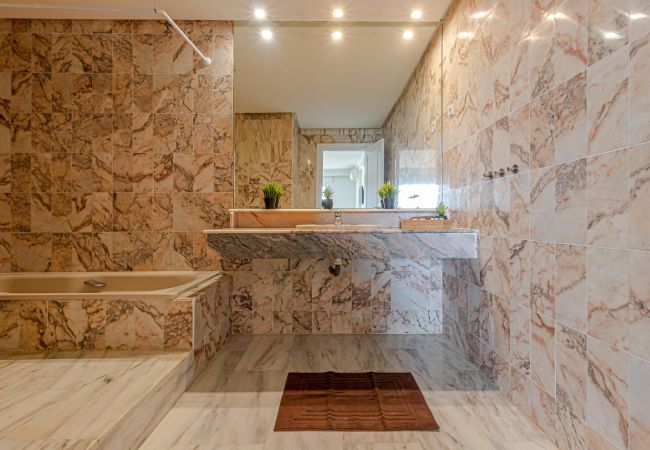 Appartement à Benalmádena - Stunning sea and mountains views close to the beach ! Appartement à Benalmádena - Stunning sea and mountains views close to the beach !
