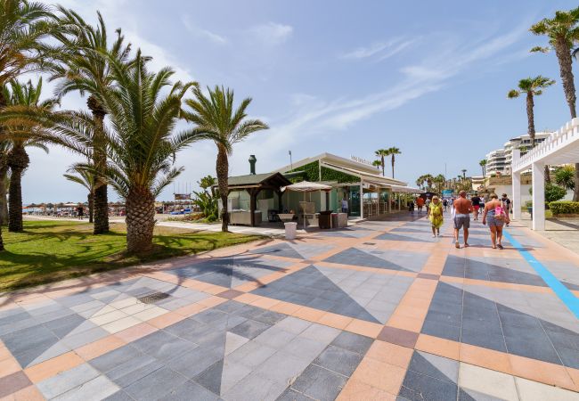 Appartement à Torremolinos - First line , Cosy and Comfortable + Swimming pool Appartement à Torremolinos - First line , Cosy and Comfortable + Swimming pool