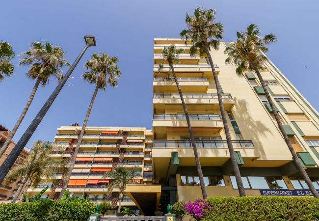 Appartement à Torremolinos - First line , Cosy and Comfortable + Swimming pool Appartement à Torremolinos - First line , Cosy and Comfortable + Swimming pool