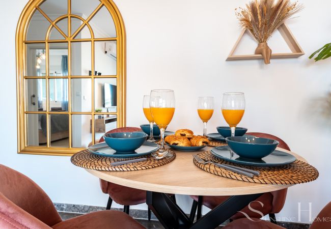 Appartement à Torremolinos - First line , Cosy and Comfortable + Swimming pool Appartement à Torremolinos - First line , Cosy and Comfortable + Swimming pool