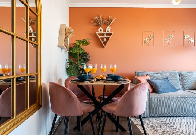 Appartement à Torremolinos - First line , Cosy and Comfortable + Swimming pool Appartement à Torremolinos - First line , Cosy and Comfortable + Swimming pool