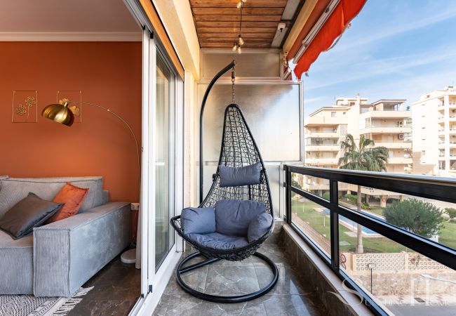 Appartement à Torremolinos - First line , Cosy and Comfortable + Swimming pool