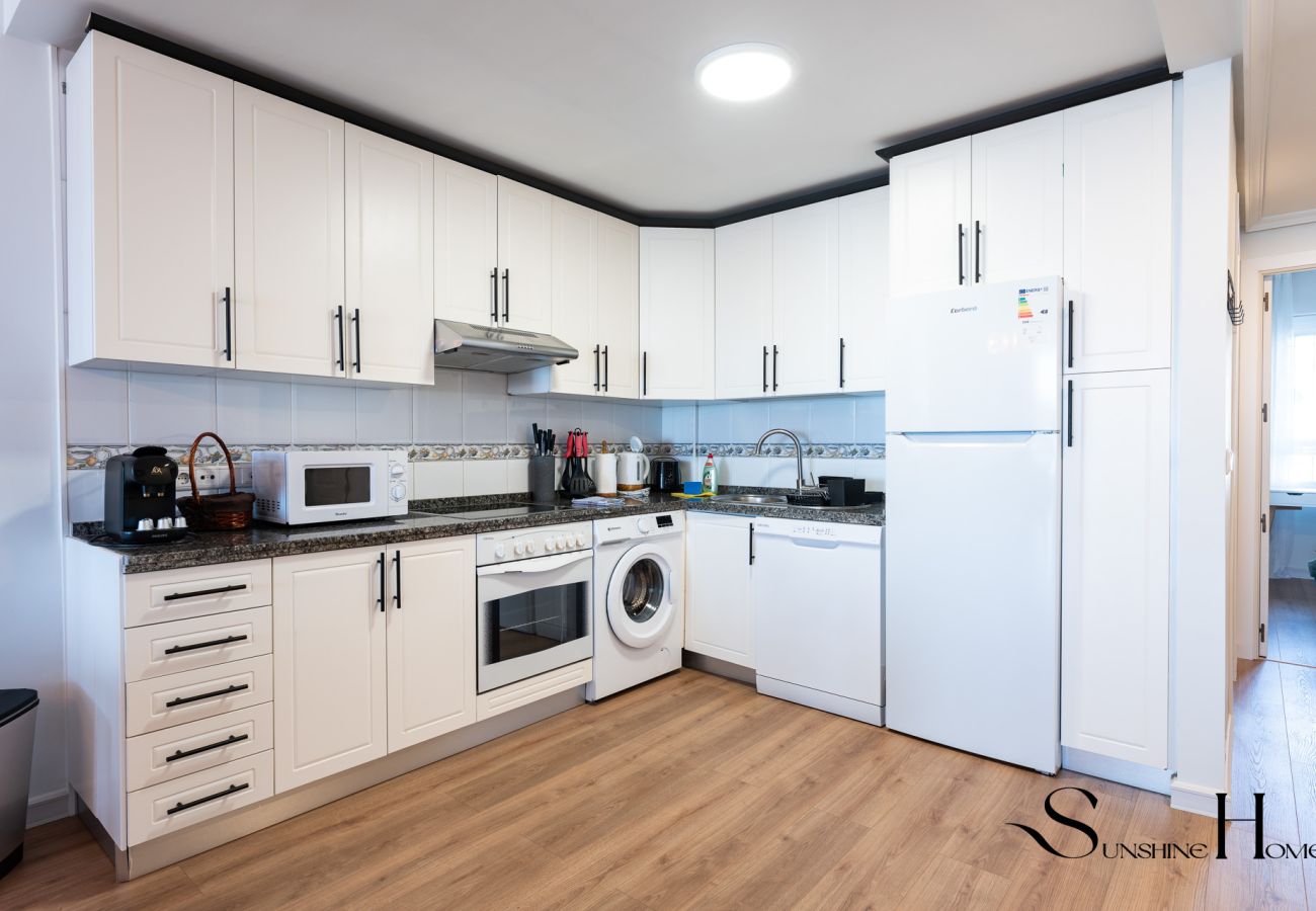 Appartement à Fuengirola - Superbe emplacement en bord de mer, 3 chambres avec terrasse REF044