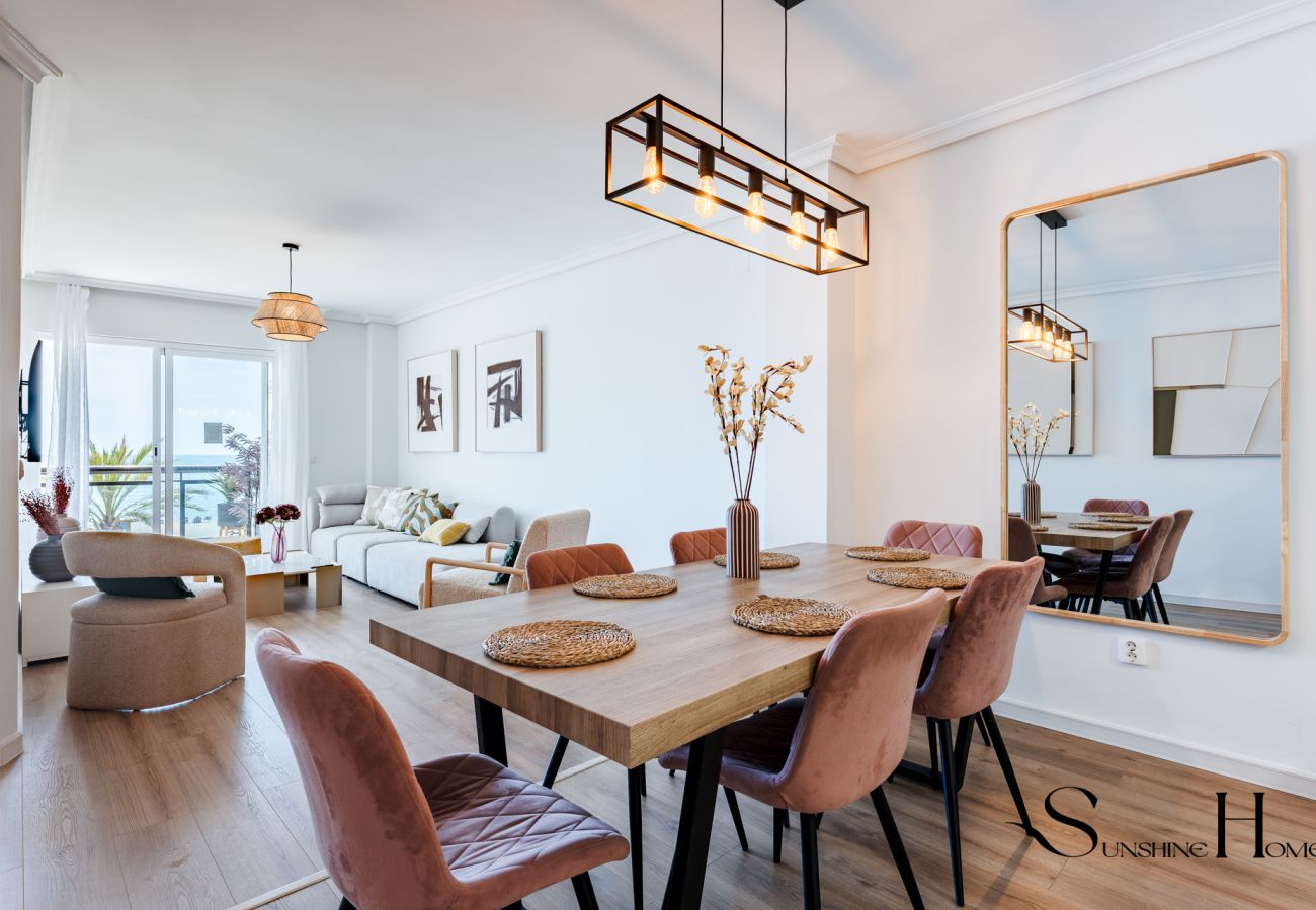 Appartement à Fuengirola - Superbe emplacement en bord de mer, 3 chambres avec terrasse REF044