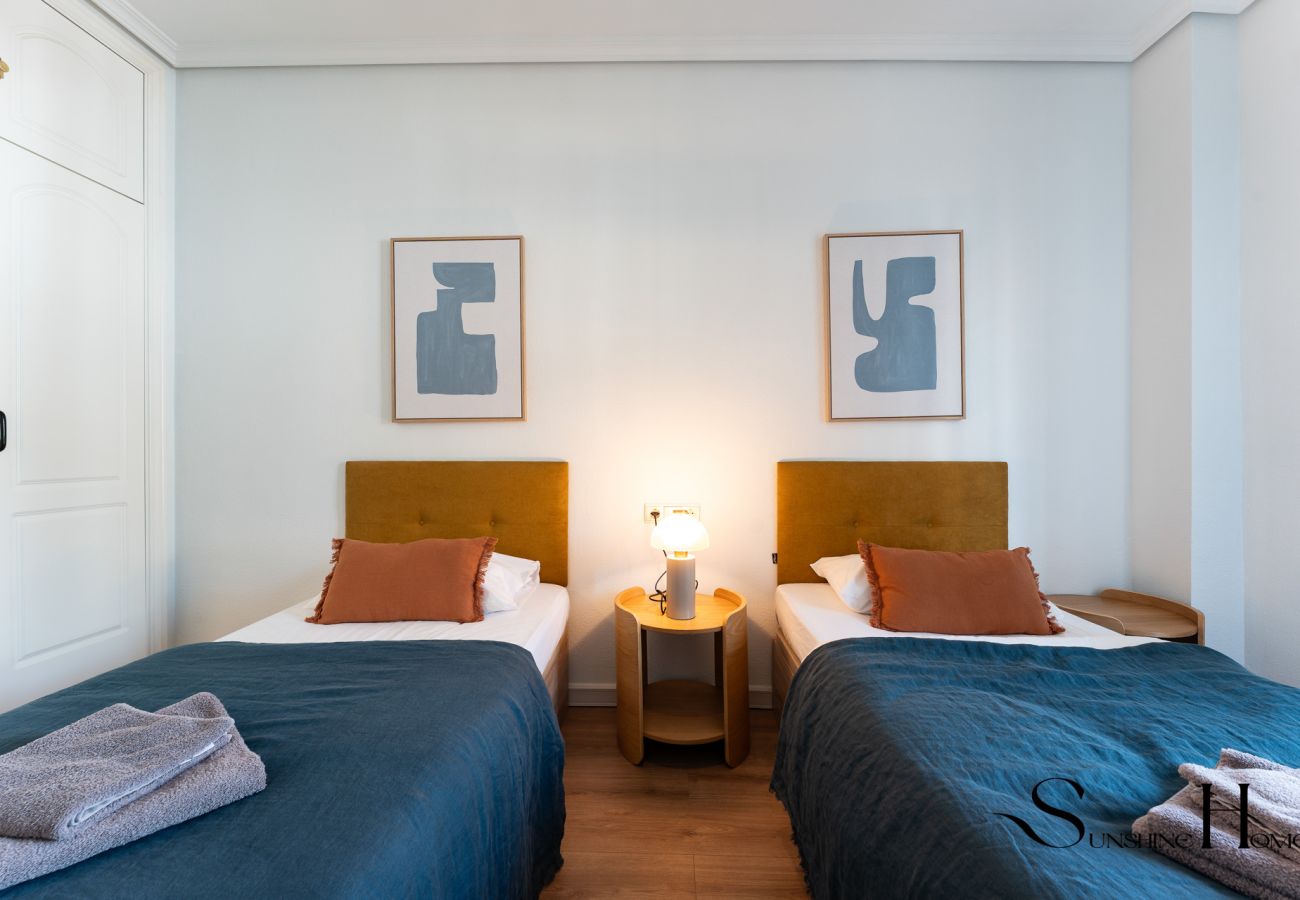 Appartement à Fuengirola - Superbe emplacement en bord de mer, 3 chambres avec terrasse REF044