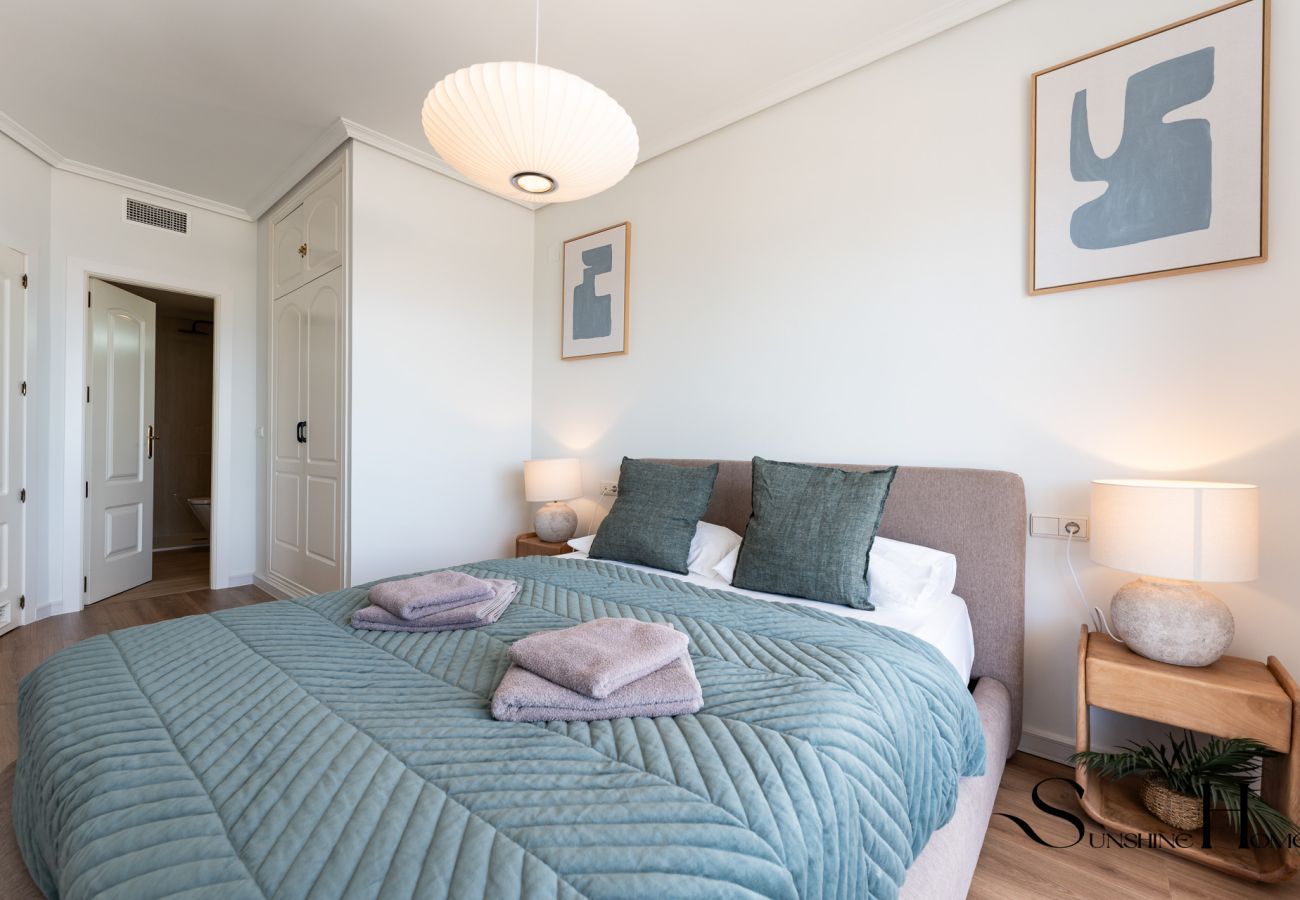 Appartement à Fuengirola - Superbe emplacement en bord de mer, 3 chambres avec terrasse REF044