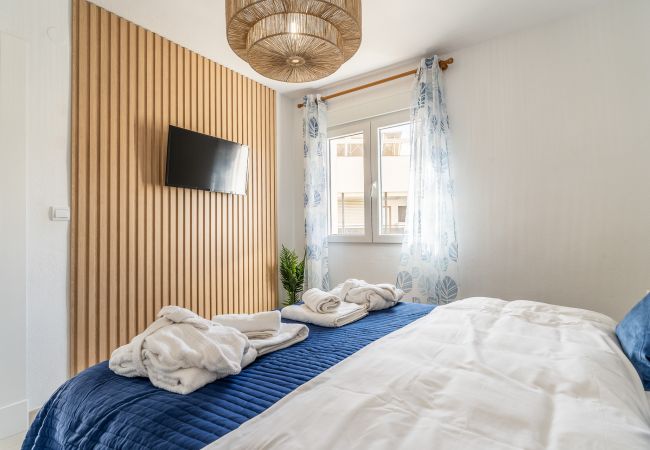 Appartement à Torremolinos - Seaview 2 bedroom apartment 2min away from a beach Appartement à Torremolinos - Seaview 2 bedroom apartment 2min away from a beach