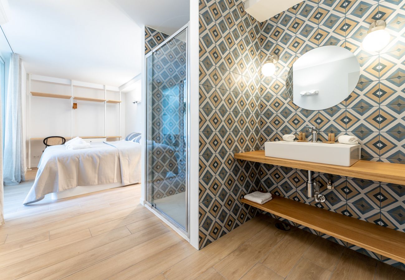 Appartement à Torremolinos - Luxury Living on the beach +Big terrace 